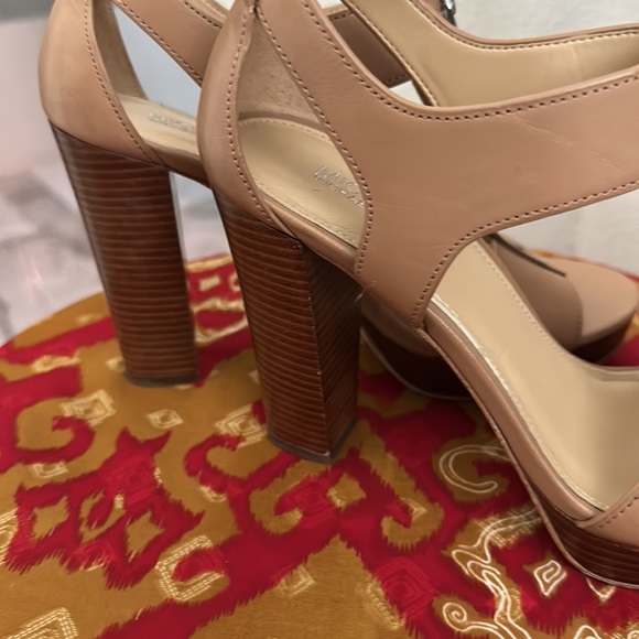Michael Kors Platform Heels 6 - Picture 3 of 5